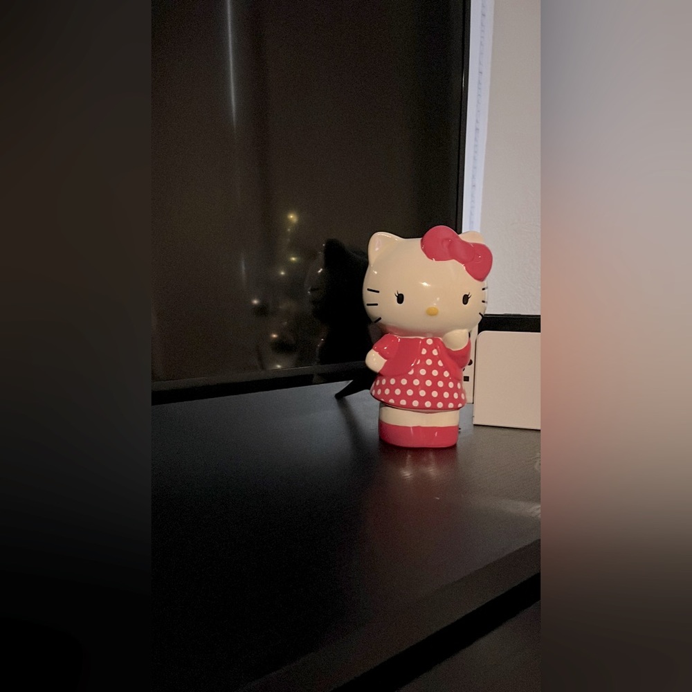 HELLO KITTY 💕 PINK POLKA DOT COIN/PIGGY BANK